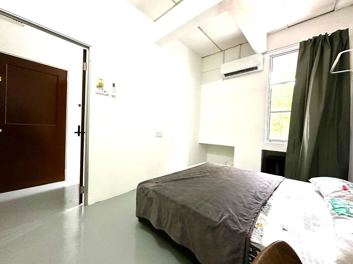 Jiaxin Dormitory-Setia Indah 家馨青年旅宿 Johor Bahru 0*,