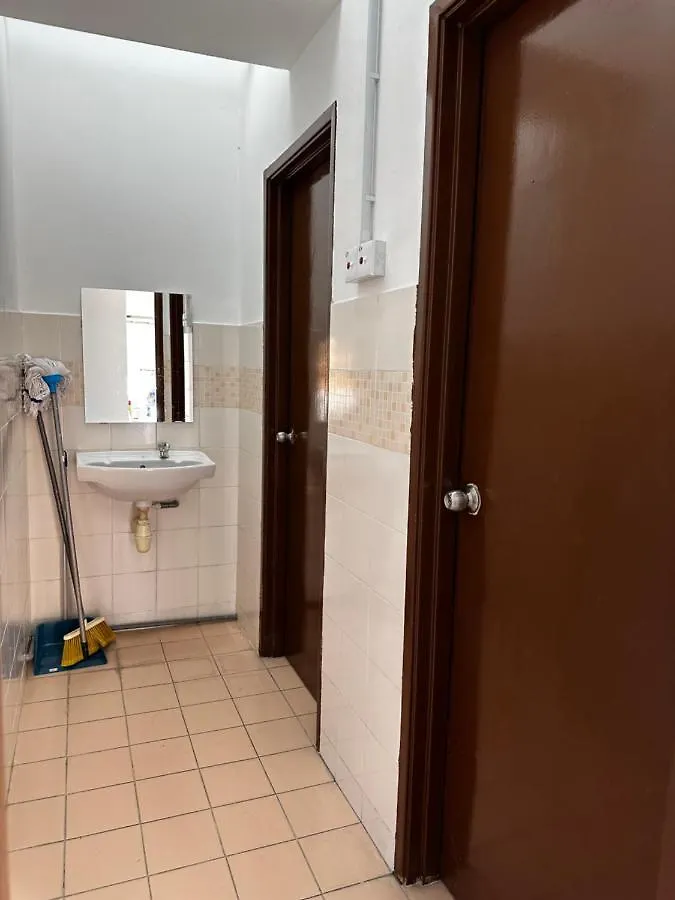 Jiaxin Dormitory-Setia Indah 家馨青年旅宿 Johor Bahru