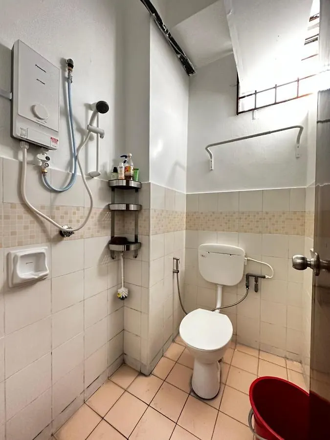 Jiaxin Dormitory-Setia Indah 家馨青年旅宿 Johor Bahru