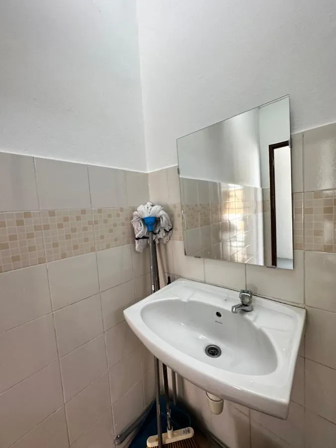 Guest house Jiaxin Dormitory-Setia Indah 家馨青年旅宿 Johor Bahru Malaysia
